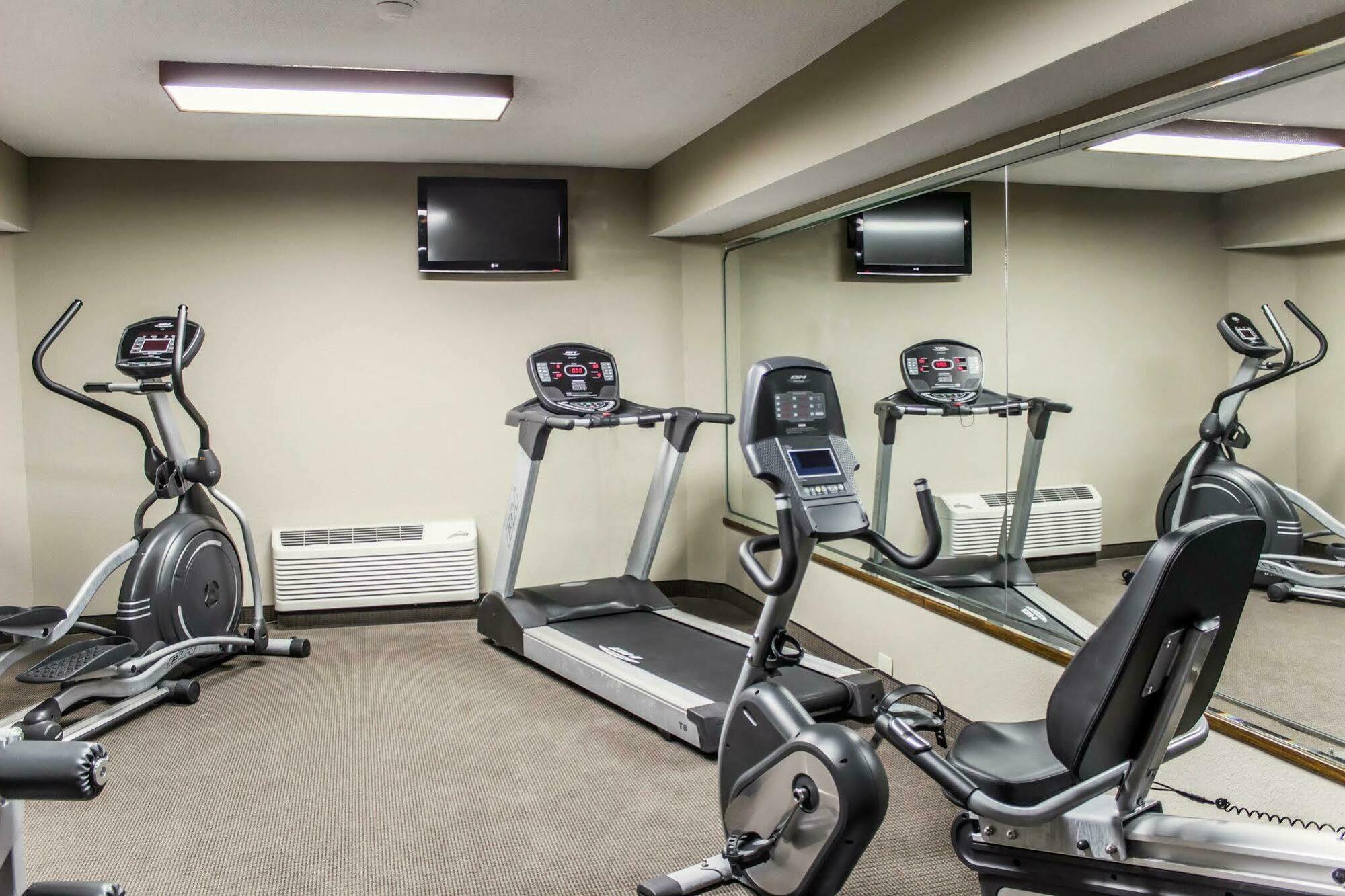 Sleep Inn & Suites Spring Lake - Fayetteville Near Fort Bragg Екстер'єр фото